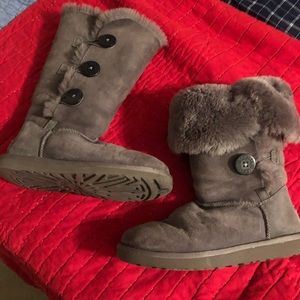 Grey UGG Bailey Triplet
